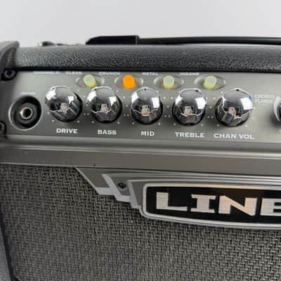 Line 6 Spider IV 15 15-Watt 1x8" Digital Modeling Guitar Practice Amp 2009 - 2016 - Black image 3