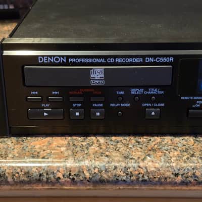 Denon DN-C550R June 2002 - Black image 2