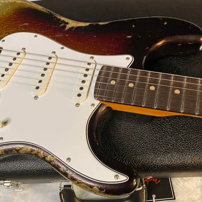 NEW! Fender Custom Shop Custom Deluxe Stratocaster Heavy Relic - Ash Body - 3-Tone Sunburst Sparkle - Matching Peg Head - Authorized Dealer - 7.9 lbs - G05871 image 3