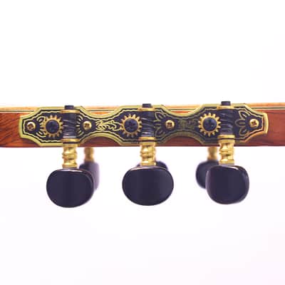 Pedro Fernández Luque 2024 – great handmade flamenco guitar - amazing value for the price - check video! image 9