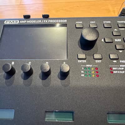 KHE Audio | ASX 8 | Guitar Amplifier Speaker Cabinet Switcher