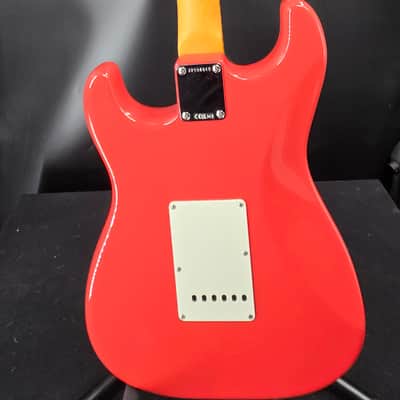 Fende 0170250840 Limited Eddition American Vintage II 61 Stratocaster Electric Guitar, RW, Fiesta Red image 7
