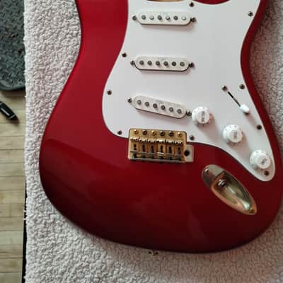 Fender Yngwie malmsteen loaded body 2010 - Red image 1