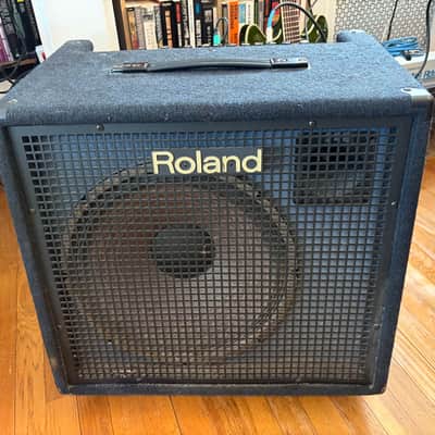 Roland KC-500 4-Channel 150-Watt 1x15