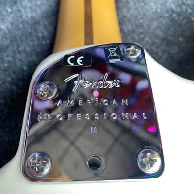 Fender American Professional II Stratocaster Rosewood RW 2021 Olympic White US210083681 image 9