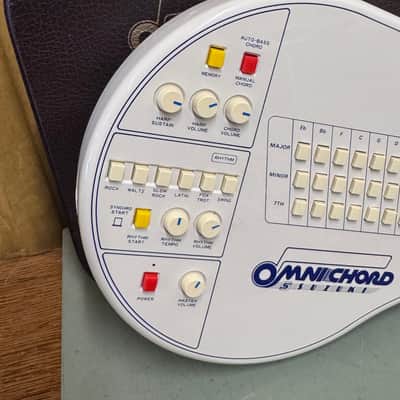 Suzuki OM-27 Omnichord 1980s image 5