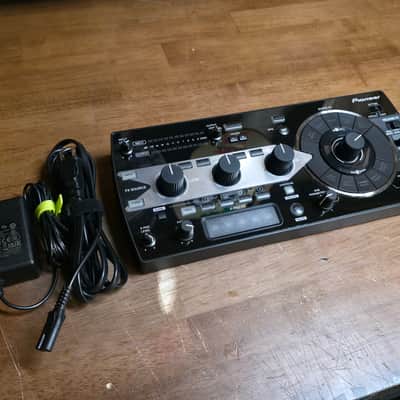 Pioneer RMX-1000 Professional Performance DJ effector & sampler - Black image 11