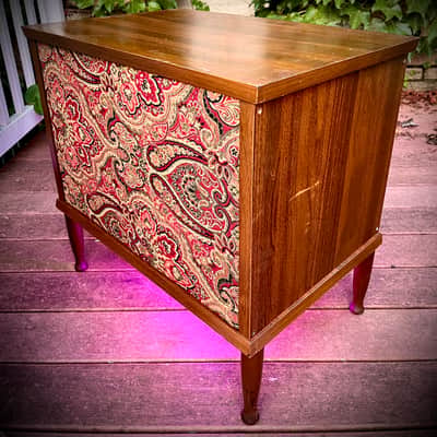 Rotary Connection 1x12 light up loaded guitar speaker cab on legs! Vintage 8 ohm speaker. Semi open. Quality hardwoods. Vintage MCM style. Paisley grill cloth. Heavy duty Switchcraft jack. 2026 - Wood image 14