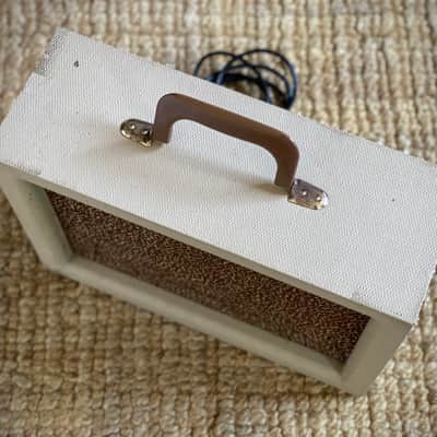 Airline 62-9031 1965 Cream/Gold image 3