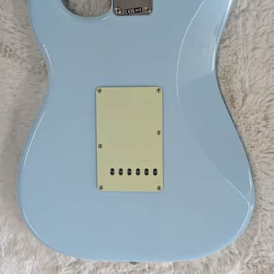 Fender Vintera II Road Worn '60s Stratocaster Electric Guitar, Sonic Blue w/Case image 4