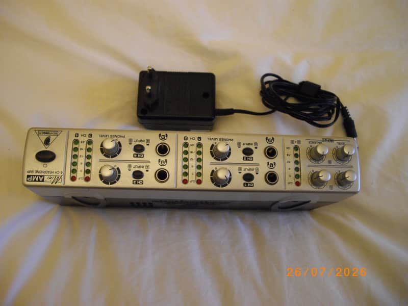 Behringer MiniAmp AMP800 4-Channel Stereo Headphone Amplifier 2001 - Present - Standard image 1