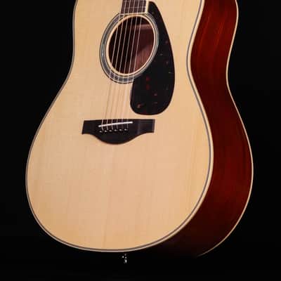 Yamaha LL6 ARE Acoustic Electric Guitar, Natural image 2