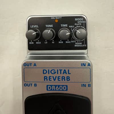 Behringer DR600 Digital Reverb Stereo Guitar Effect Pedal + Box image 3