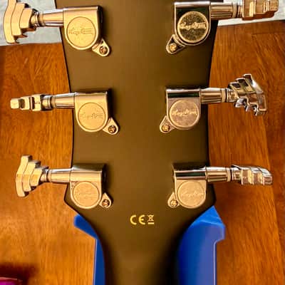 Hagstrom Ultra Max with Hard Case image 5