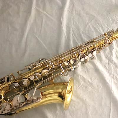 Yamaha YAS-23 Alto Saxophone image 4