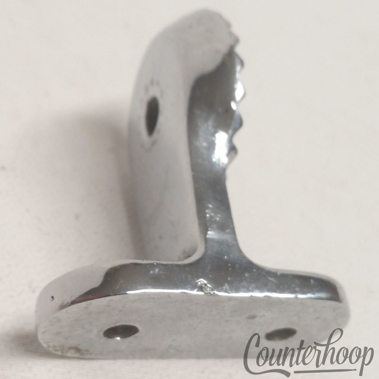 Leedy Tom Mount Bracket Holder Ratchet Part Chrome Early American US Vintage 30s — main photograph