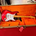 Fender Vintage Hot Rod '57 Strat®, Maple Fingerboard, Candy Apple Red (***Secondhand***)