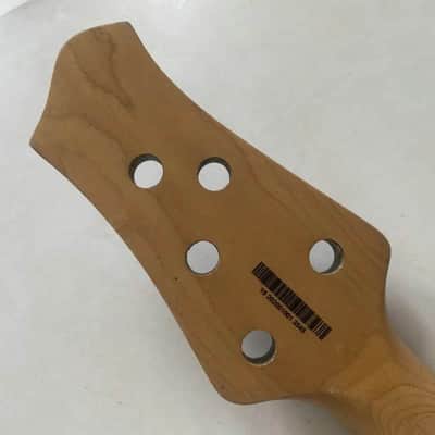 Tagima 5 String Bass Maple Neck with 24 Frets Fingerboard image 6