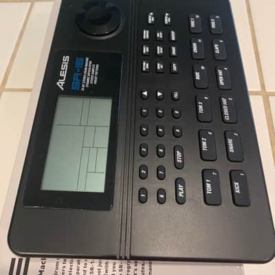 Alesis SR-16 Drum Machine 2010s - Black image 2