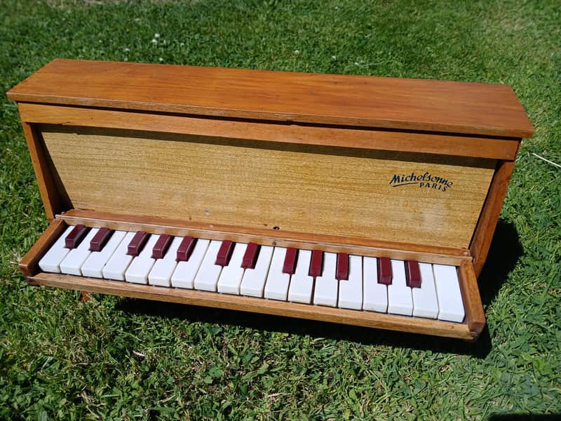 chromatic toy piano 30 keys Michelsonne Paris - sound family : celesta mustel musical saw martenot Wurlitzer ... image 1