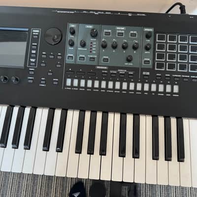 Roland Fantom 6 61-Key Workstation Keyboard 2019 - Present - Black image 5
