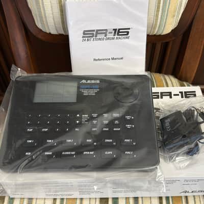ALESIS SR-16 - IN LIKE NEW CONDITION! image 7