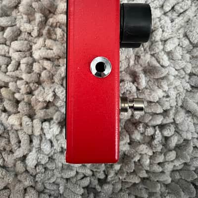 MXR M102 Dyna Comp 1995 - Present - Red image 5