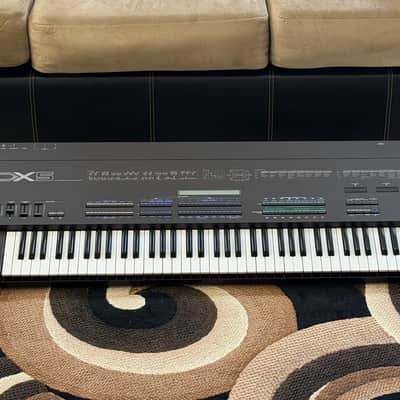 Yamaha DX5 Vintage FM Synthesizer