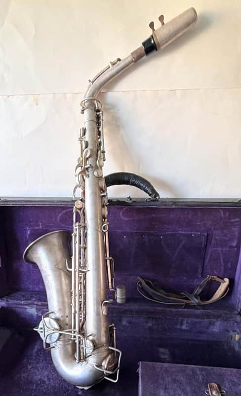 Buescher True Tone Low Pitch Alto Saxophone SN222846, 1927 image 1