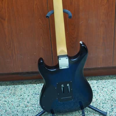 Vintage Levinson Blade RH4 Electric Guitar Blue / Black image 7