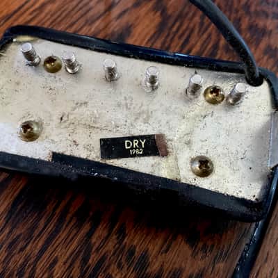 VINTAGE 1982 GRECO "DRY 1982" MODEL -  PAF HUMBUCKER CLONE - DOUBLE BLACK - MAXON MADE - GOOD CONDITION MIJ image 4