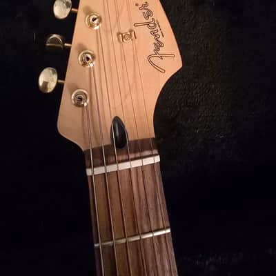 Fender Deluxe Players Stratocaster with Rosewood Fretboard 2015 - Sapphire Blue Transparent with Hard Case image 3