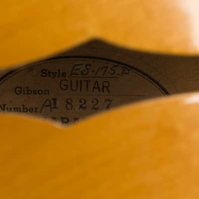 Gibson ES-175DN Arch Top Hollow Body Electric Guitar (1954), ser. #A18227, original brown leather covered hard shell case. imagen 16