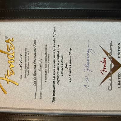Fender Custom Shop NAMM LTD '60 Reissue Stratocaster Relic image 18