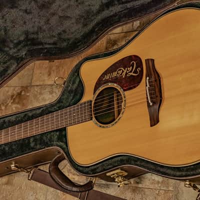 Takamine Supernatural TAN16C 2010 w CoolTube2 Pre-Amp, solid rosewood back, case, and extra strings image 2