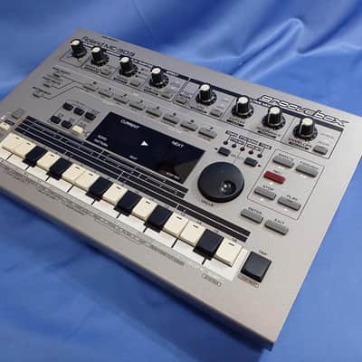 Roland MC-303 Groovebox Music Workstation