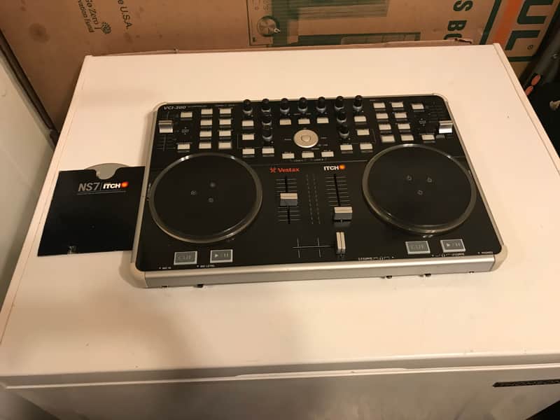 vestax VCI 300 image 1
