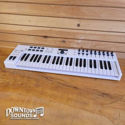 Arturia KeyLab49 Essential MKII Midi Controller - White image 5