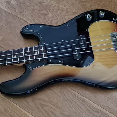 Fender Precision Bass with Rosewood Fretboard 1970 - 1983 - Sunburst image 15