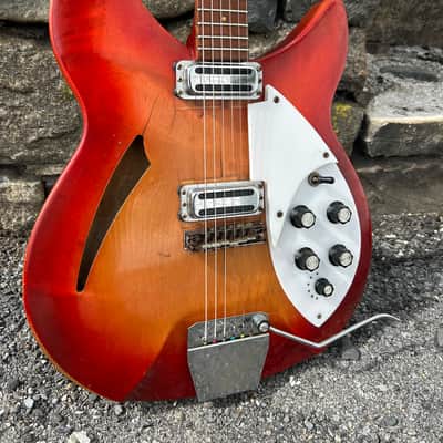 Rickenbacker 335 1967 - Fireglo Varitone image 1