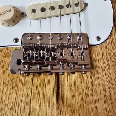 Warmoth Premium stratocaster left handed with Radioshop ID63GT pickups image 3