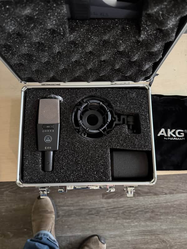 AKG C414 XLS Large Diaphragm Multipattern Condenser Microphone 2010s - Black image 1