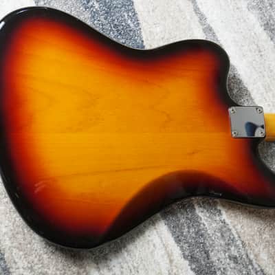 1997-2000 Fender Japan CIJ JG66-85 ’62 Reissue Jaguar 3-Tone Sunburst image 11