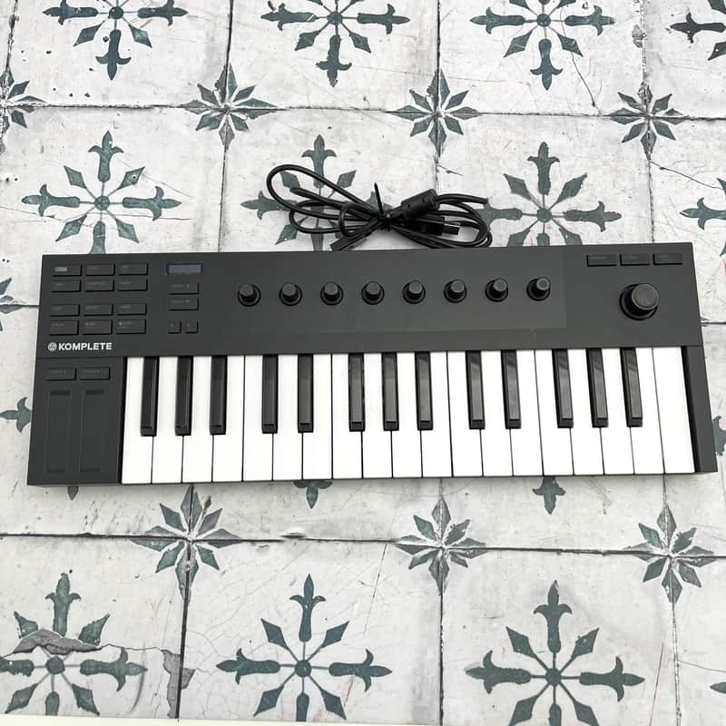 Native Instruments Komplete Kontrol M32 image 1