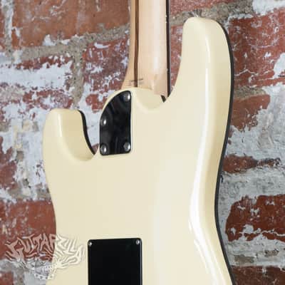 Fender Aerodyne Stratocaster Medium Scale DiMarzio Collection AST-75MDH 2006 Olympic White MIJ Japan image 10