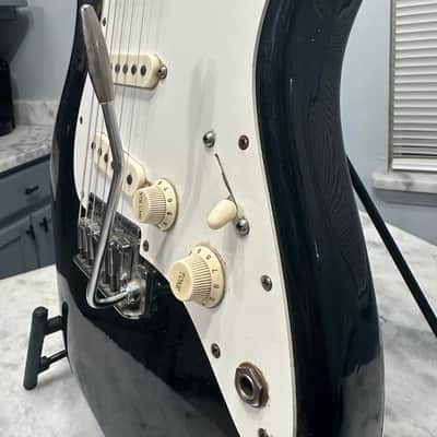 1983 Fender USA Stratocaster,  Black image 5