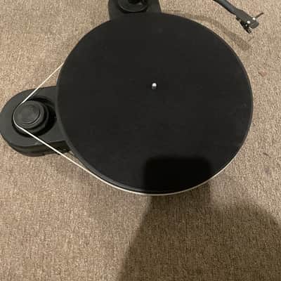 Pro-Ject Elemental Turntable Elemental Turntable RPM-1 GENIE 2 image 1