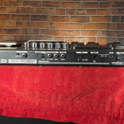 Line 6 POD xt Live Multi-Effect & Amp Modeler image 8