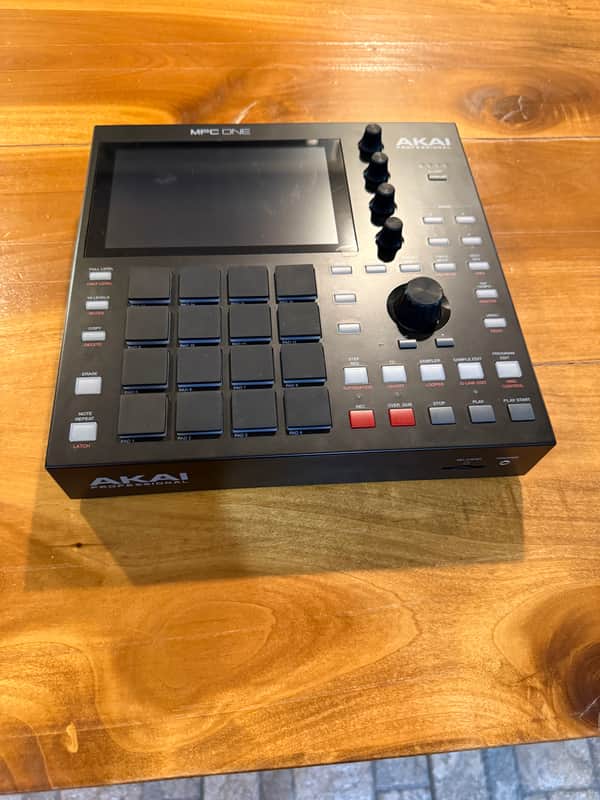 Akai MPC One Standalone MIDI Sequencer 2020 - Present - Black image 1