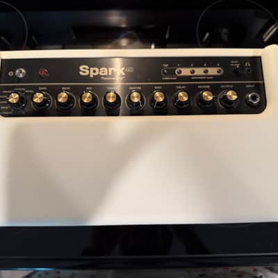 Positive Grid Spark 40 40-Watt 2x4" Modeling Guitar Combo 2021 Pearl White image 2